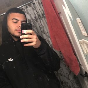 Meet your Posher, Julio